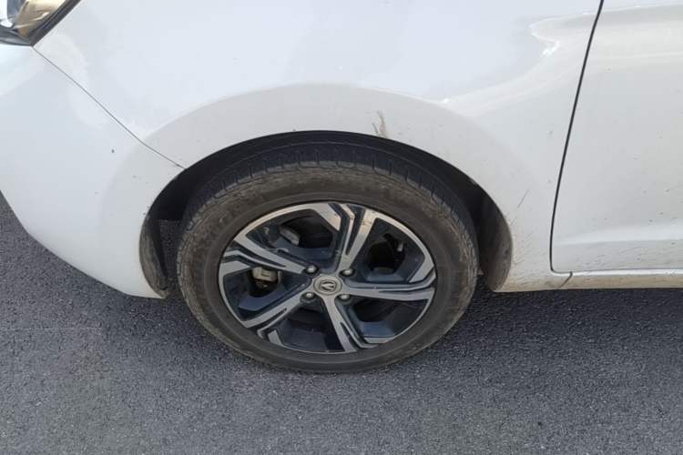 Used CHANGAN Benni E-Star 2021 National Edition Xin Yue Version Lithium-Ion Battery Left Front Wheel Hub