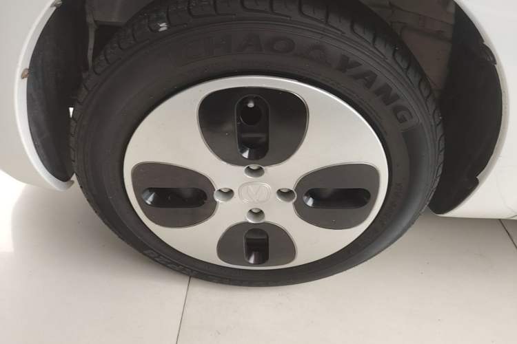 Used CHANGAN Benni E-Star 2021 National Edition Xin Yue Version Lithium Iron Phosphate (31.86 kWh) Left Front Wheel Hub