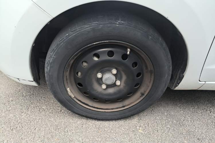 Used CHANGAN Benni E-Star 2021 National Edition Xin Yue Version (Fast-Charging Edition) Lithium Iron Phosphate (31.95 kWh) Left Front Wheel Hub