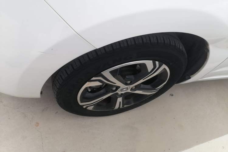 Used CHANGAN Benni E-Star 2021 National Edition Xin Yue Version Lithium-Ion Battery Left Front Wheel Hub