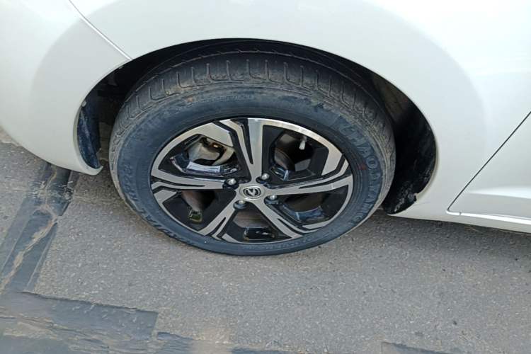 Used CHANGAN Benni E-Star 2021 National Edition Xinyi Version (Fast-Charging Edition) Lithium Iron Phosphate (31.18 kWh) Left Front Wheel Hub