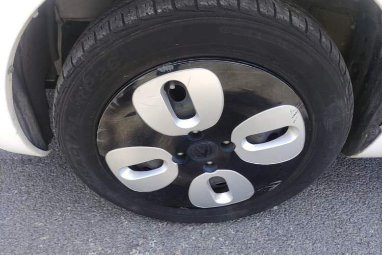 Used CHANGAN Benni E-Star 2021 National Edition Xinyi Version (Fast-Charging Edition) Lithium Iron Phosphate (31.95 kWh) Left Front Wheel Hub