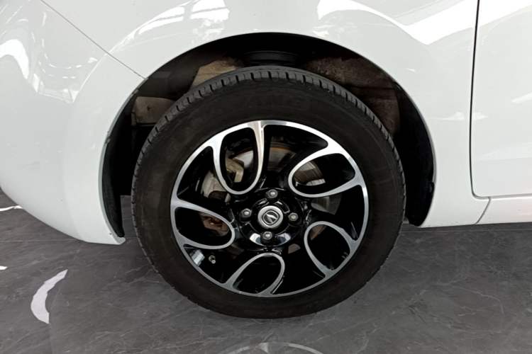 Used CHANGAN Benni E-Star 2021 National Edition Xin Yue Version (Fast-Charging Edition) Lithium Iron Phosphate (31.18 kWh) Left Front Wheel Hub