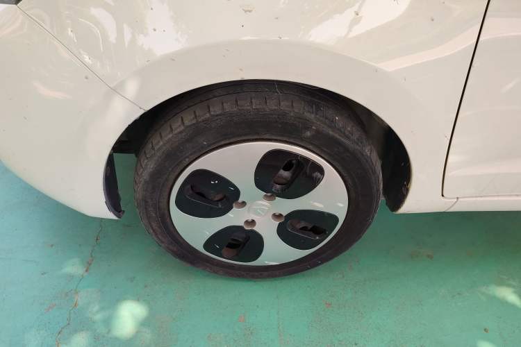 Used CHANGAN Benni E-Star 2021 National Edition Xin Yue Version (Fast-Charging Edition) Lithium Iron Phosphate (31.18 kWh) Left Front Wheel Hub