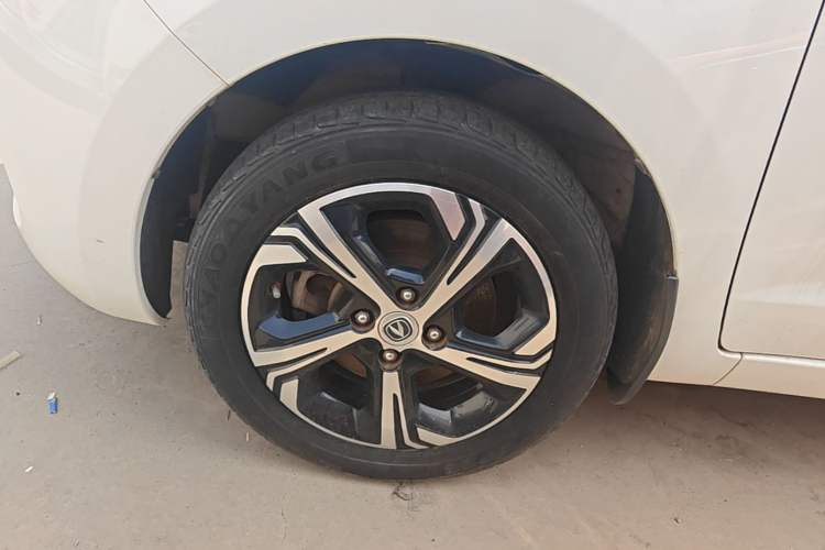 Used CHANGAN Benni E-Star 2021 National Edition Xinyue Version (Fast-Charging Edition) Lithium NMC Left Front Wheel Hub