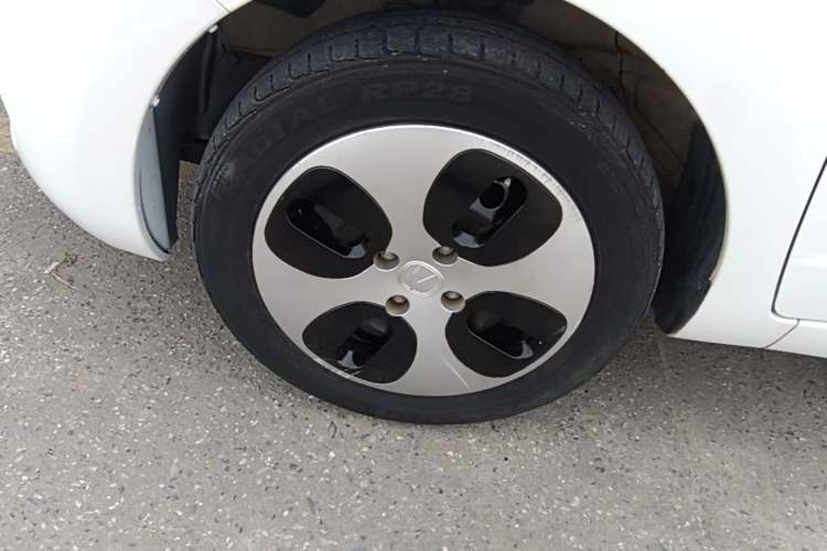 Used CHANGAN Benni E-Star 2021 National Edition Xin Yue Version (Fast-Charging Edition) Lithium Iron Phosphate (31.18 kWh) Left Front Wheel Hub