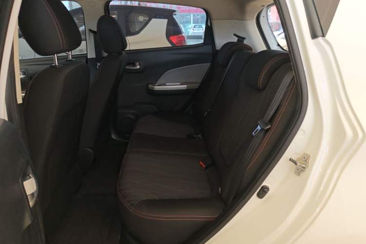 Used CHANGAN Benni E-Star 2021 National Edition Xin Yue Version (Fast-Charging Edition) Lithium Iron Phosphate (31.18 kWh) Left Rear Seat