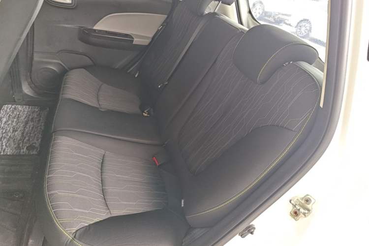 Used CHANGAN Benni E-Star 2021 National Edition Xinyi Edition Lithium Iron Phosphate (31.95 kWh) Left Rear Seat