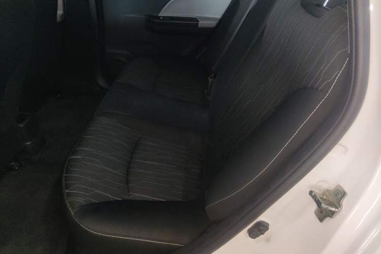 Used CHANGAN Benni E-Star 2021 National Edition Xin Yue Version (Fast-Charging Edition) Lithium Iron Phosphate (31.95 kWh) Left Rear Seat