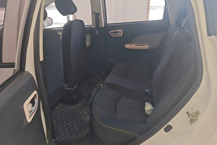 Used CHANGAN Benni E-Star 2021 National Edition Xin Yue Version (Fast-Charging Edition) Lithium Iron Phosphate (31.18 kWh) Left Rear Seat
