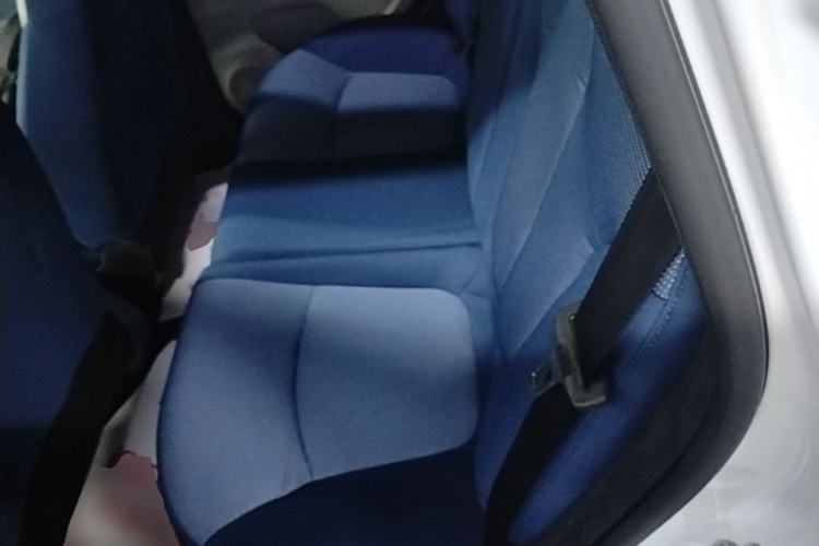 Used CHANGAN Benni E-Star 2021 National Edition Colorful Version Lithium Iron Phosphate (31.18 kWh) Left Rear Seat