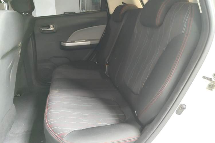 Used CHANGAN Benni E-Star 2021 National Edition Xinyi Edition Lithium-Ion Battery Left Rear Seat
