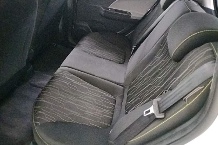 Used CHANGAN Benni E-Star 2021 National Edition Xinyue Version (Fast-Charging Edition) Lithium NMC Left Rear Seat
