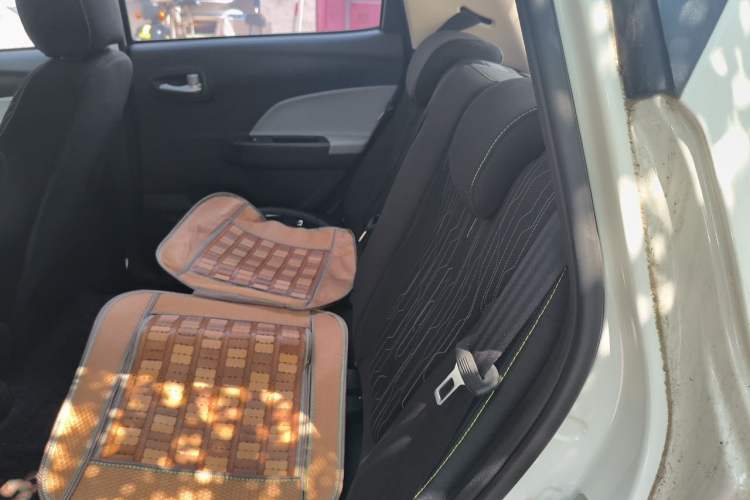 Used CHANGAN Benni E-Star 2021 National Edition Xinyue Version (Fast-Charging Edition) Lithium NMC Left Rear Seat