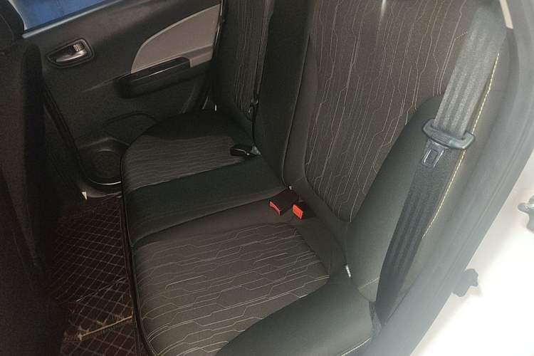 Used CHANGAN Benni E-Star 2021 National Edition Xinyue Version (Fast-Charging Edition) Lithium NMC Left Rear Seat
