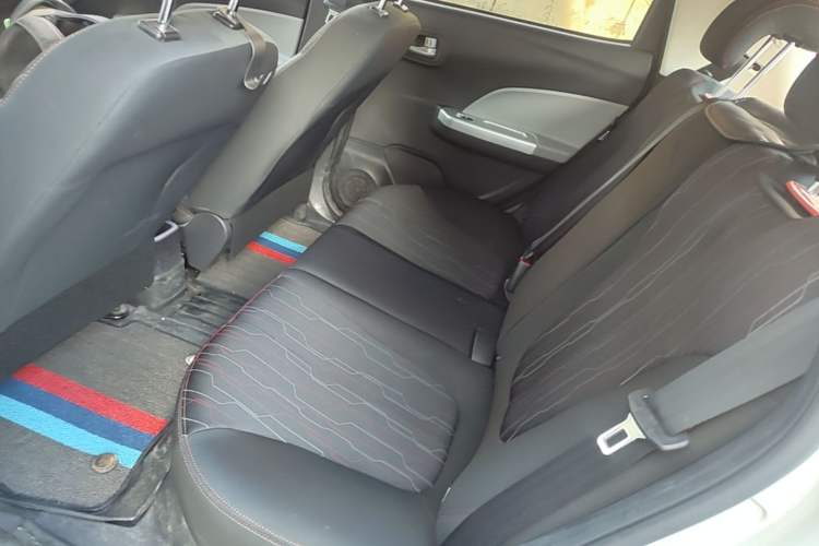 Used CHANGAN Benni E-Star 2021 National Edition Xin Yue Version Lithium-Ion Battery Left Rear Seat