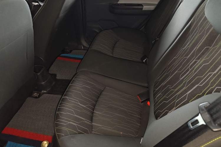 Used CHANGAN Benni E-Star 2021 National Edition Xin Yue Version Lithium Iron Phosphate (31.95 kWh) Left Rear Seat