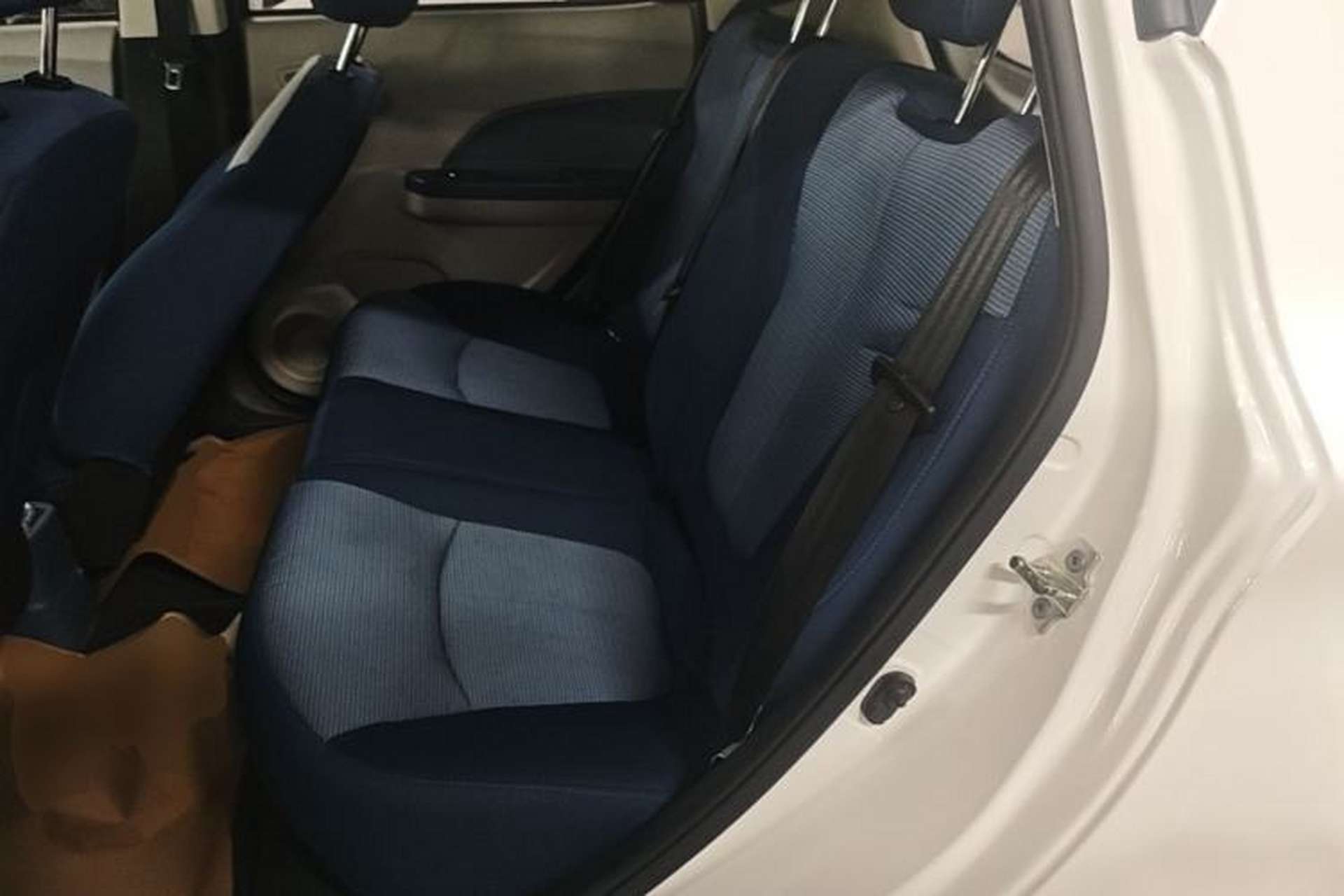 Used CHANGAN Benni E-Star 2021 National Edition XinYi Edition Lithium Iron Phosphate (31.86 kWh) Left Rear Seat