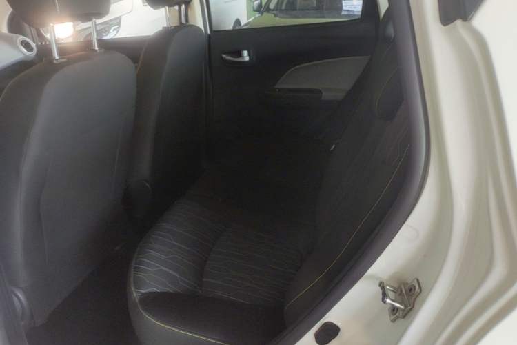 Used CHANGAN Benni E-Star 2021 National Edition Xin Yue Version Lithium Iron Phosphate (31.18 kWh) Left Rear Seat