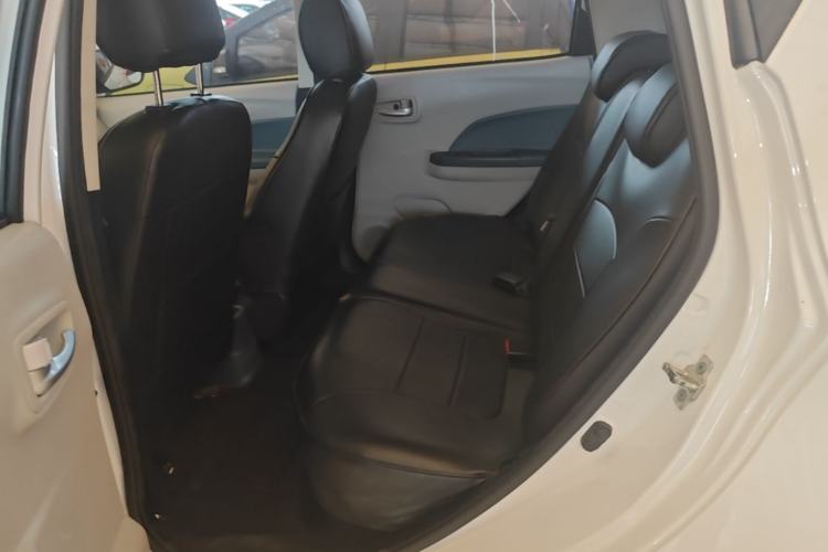 Used CHANGAN Benni E-Star 2021 National Edition Colorful Version Lithium Iron Phosphate (31.18 kWh) Left Rear Seat