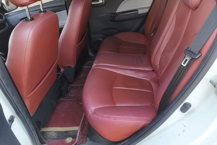 Used CHANGAN Benni E-Star 2021 National Edition Xin Yue Version Lithium-Ion Battery Left Rear Seat