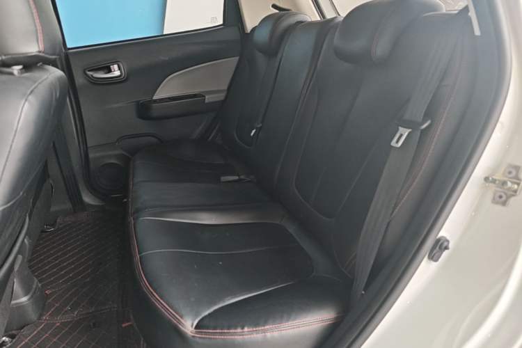 Used CHANGAN Benni E-Star 2021 National Edition Xin Yue Version (Fast-Charging Edition) Lithium Iron Phosphate (31.18 kWh) Left Rear Seat
