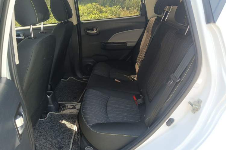 Used CHANGAN Benni E-Star 2021 National Edition Xin Yue Version (Fast-Charging Edition) Lithium Iron Phosphate (31.95 kWh) Left Rear Seat
