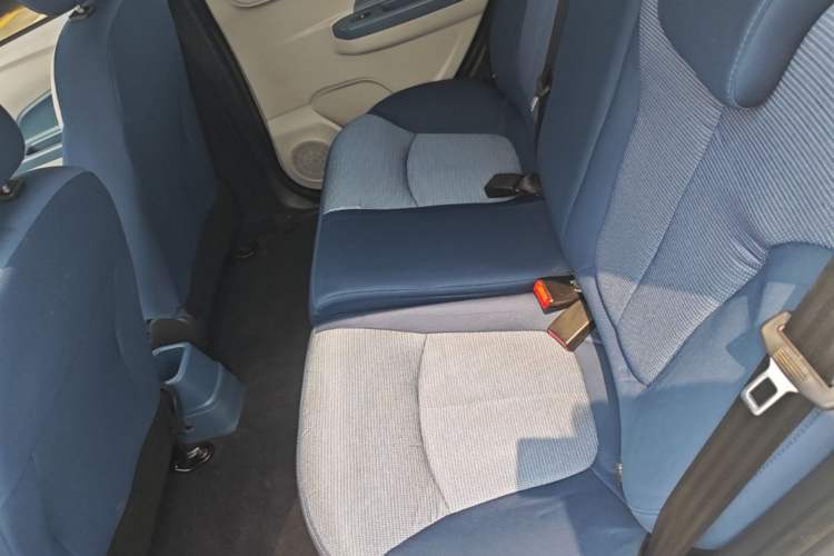 Used CHANGAN Benni E-Star 2021 National Edition Colorful Version Lithium Iron Phosphate (31.95 kWh) Left Rear Seat