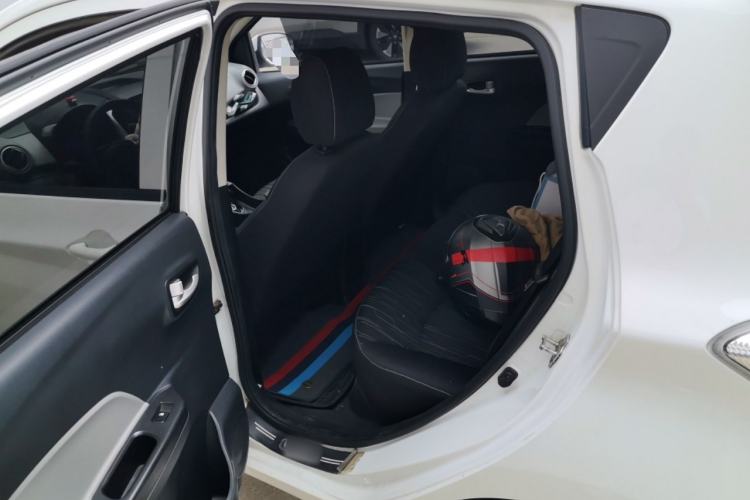 Used CHANGAN Benni E-Star 2021 National Edition Xin Yue Version (Fast-Charging Edition) Lithium Iron Phosphate (31.18 kWh) Left Rear Seat