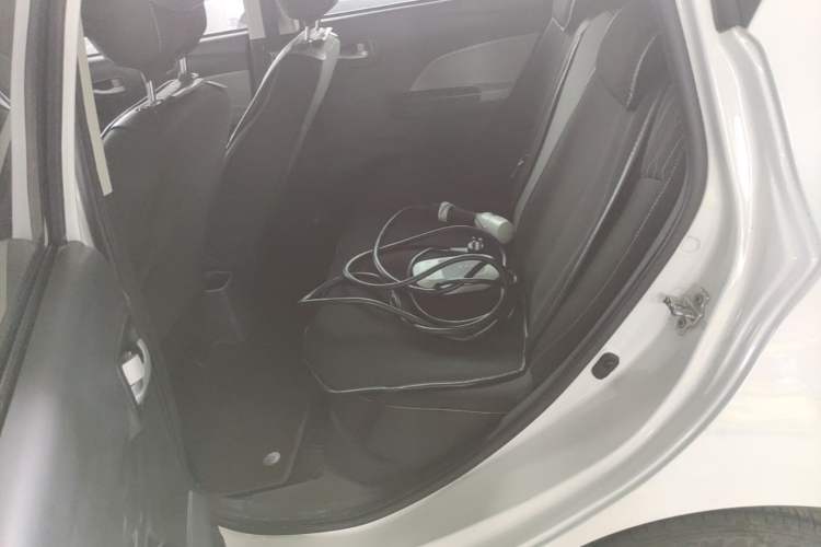 Used CHANGAN Benni E-Star 2021 National Edition Xin Yue Version Lithium Iron Phosphate (31.95 kWh) Left Rear Seat