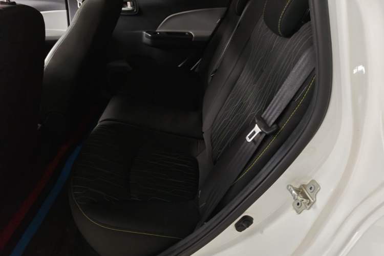 Used CHANGAN Benni E-Star 2021 National Edition Xin Yue Version (Fast-Charging Edition) Lithium Iron Phosphate (31.95 kWh) Left Rear Seat