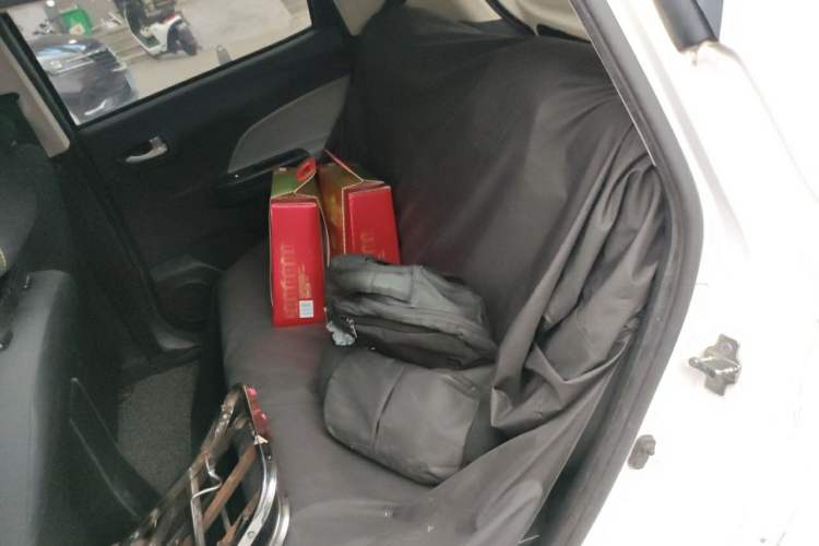 Used CHANGAN Benni E-Star 2021 National Edition Xin Yue Version Lithium Iron Phosphate (31.86 kWh) Left Rear Seat