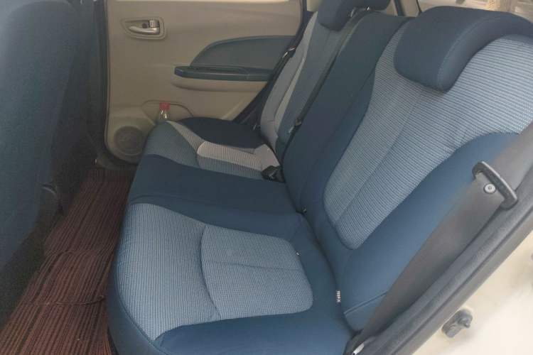 Used CHANGAN Benni E-Star 2021 National Edition Colorful Version Lithium Iron Phosphate (31.18 kWh) Left Rear Seat