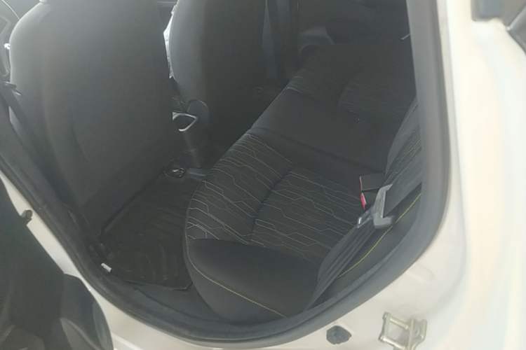Used CHANGAN Benni E-Star 2021 National Edition Xin Yue Version Lithium Iron Phosphate (31.86 kWh) Left Rear Seat