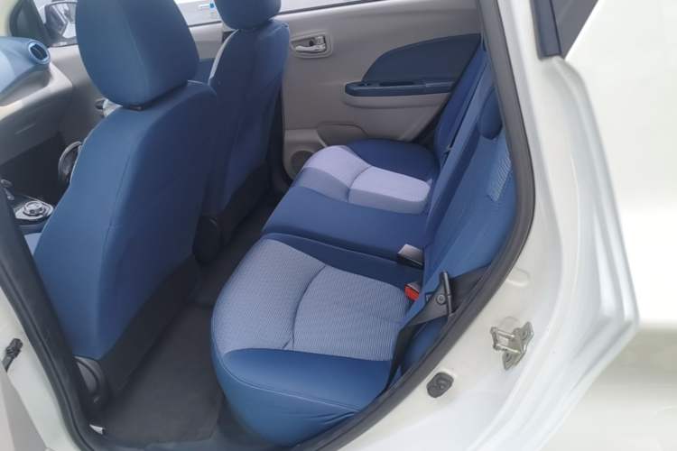 Used CHANGAN Benni E-Star 2021 National Edition Colorful Version Lithium Iron Phosphate (31.18 kWh) Left Rear Seat
