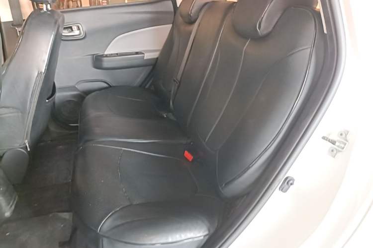Used CHANGAN Benni E-Star 2021 National Edition Xin Yue Version (Fast-Charging Edition) Lithium Iron Phosphate (31.18 kWh) Left Rear Seat