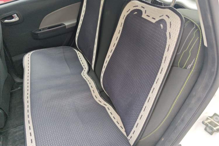 Used CHANGAN Benni E-Star 2021 National Edition Xin Yue Version Lithium Iron Phosphate (31.86 kWh) Left Rear Seat