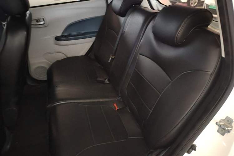 Used CHANGAN Benni E-Star 2021 National Edition Colorful Version Lithium Iron Phosphate (31.18 kWh) Left Rear Seat