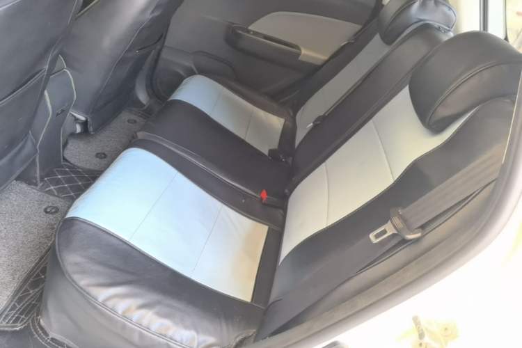 Used CHANGAN Benni E-Star 2021 National Edition Xin Yue Version (Fast-Charging Edition) Lithium Iron Phosphate (31.95 kWh) Left Rear Seat