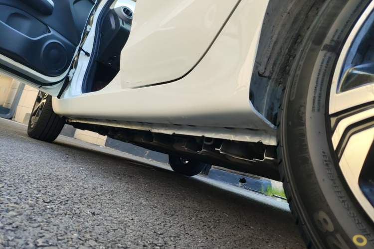 Used CHANGAN Benni E-Star 2021 National Edition Xin Yue Version Lithium-Ion Battery Left Side Sill