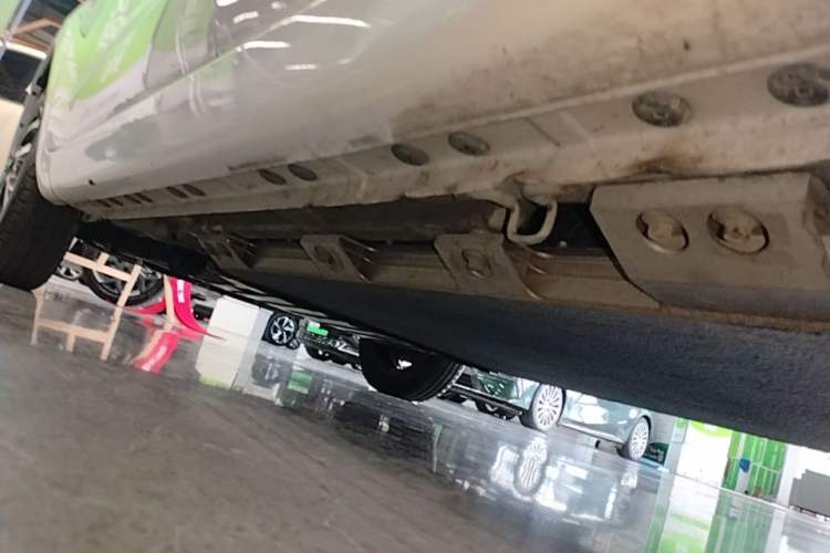 Used CHANGAN Benni E-Star 2021 National Edition Colorful Version Lithium Iron Phosphate (31.18 kWh) Left Side Sill