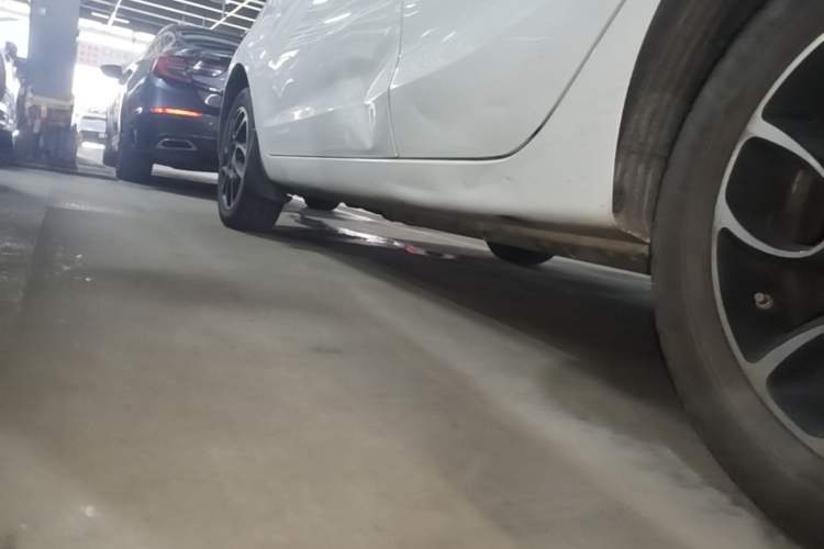 Used CHANGAN Benni E-Star 2021 National Edition Colorful Version Lithium Iron Phosphate (31.18 kWh) Left Side Sill