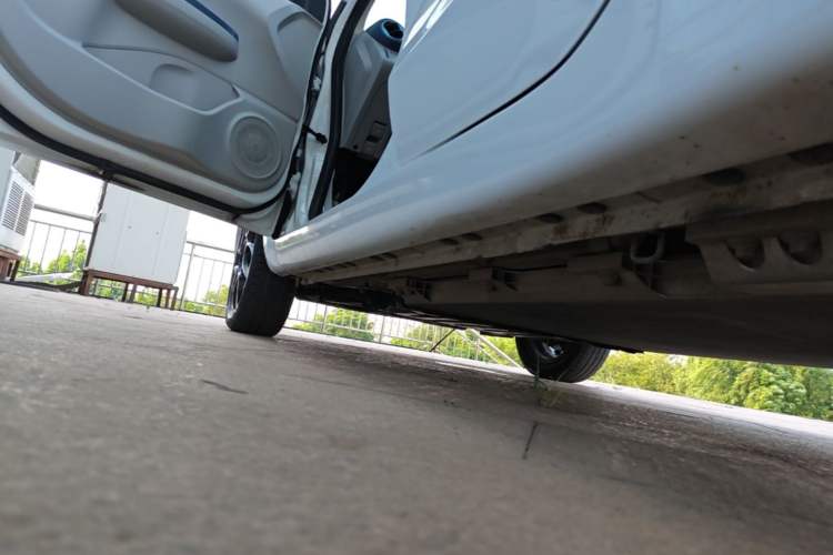 Used CHANGAN Benni E-Star 2021 National Edition Colorful Version Lithium Iron Phosphate (31.95 kWh) Left Side Sill