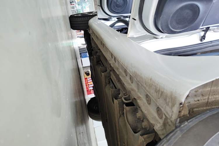 Used CHANGAN Benni E-Star 2021 National Edition Xinyi Edition Lithium-Ion Battery Left Side Sill