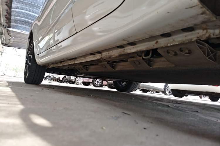 Used CHANGAN Benni E-Star 2021 National Edition Colorful Version Lithium Iron Phosphate (31.86 kWh) Left Side Sill