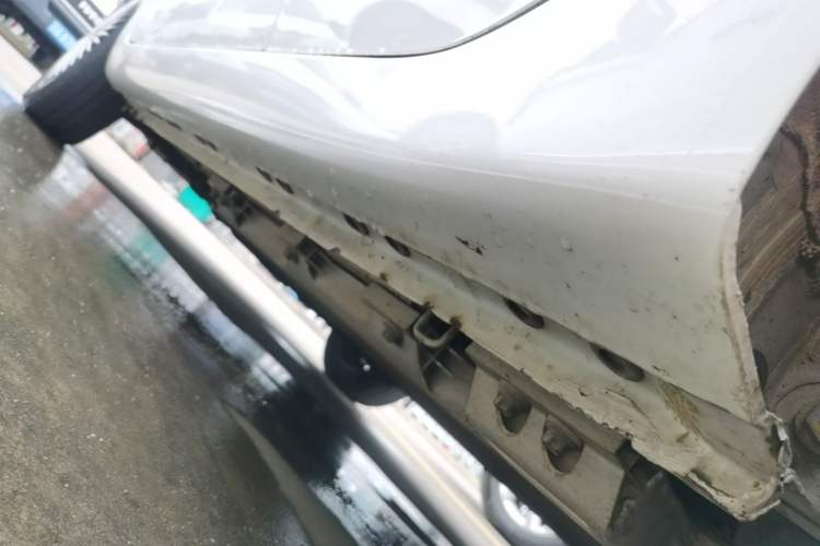 Used CHANGAN Benni E-Star 2021 National Edition Xin Yue Version (Fast-Charging Edition) Lithium Iron Phosphate (31.95 kWh) Left Side Sill