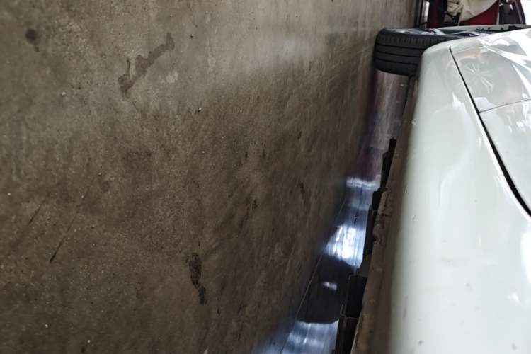 Used CHANGAN Benni E-Star 2021 National Edition Xin Yue Version Lithium-Ion Battery Left Side Sill