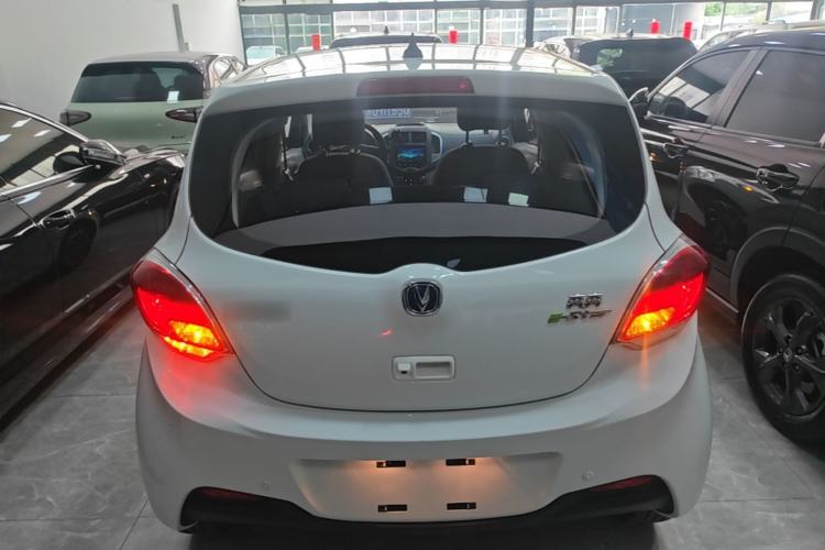 Used CHANGAN Benni E-Star 2021 National Edition Colorful Version Lithium Iron Phosphate (31.86 kWh) Rear