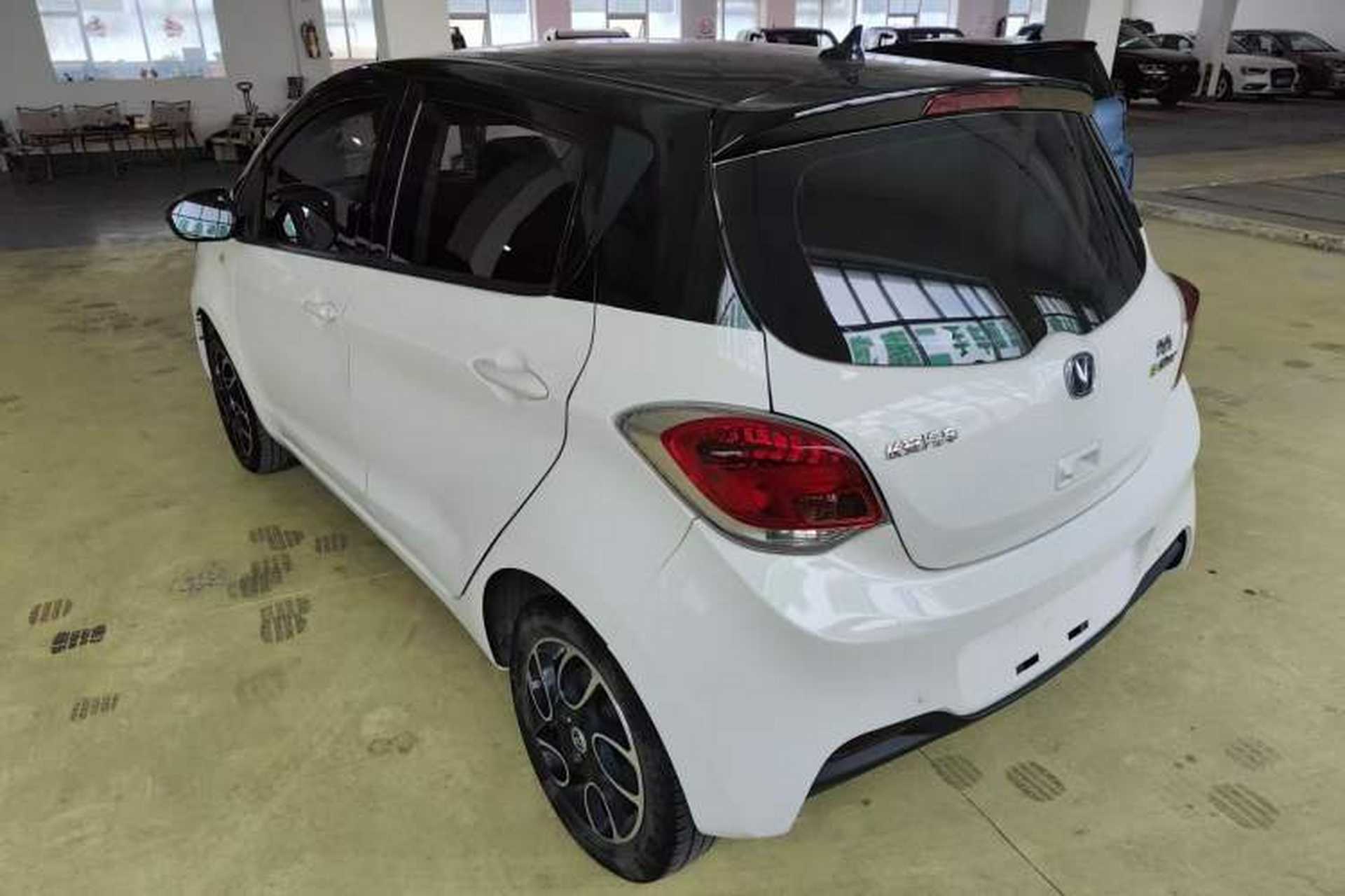 Used CHANGAN Benni E-Star 2021 National Edition XinYi Edition Lithium Iron Phosphate (31.86 kWh) Rear Left 45 Deg