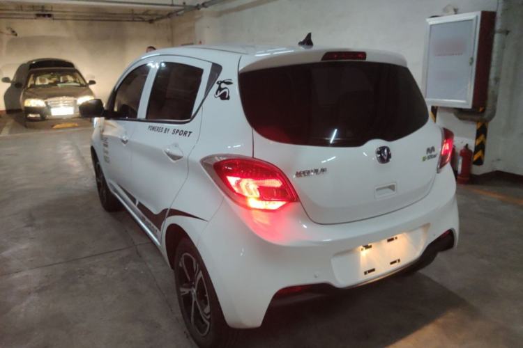 Used CHANGAN Benni E-Star 2021 National Edition Xin Yue Version Lithium Iron Phosphate (31.86 kWh) Rear Left 45 Deg